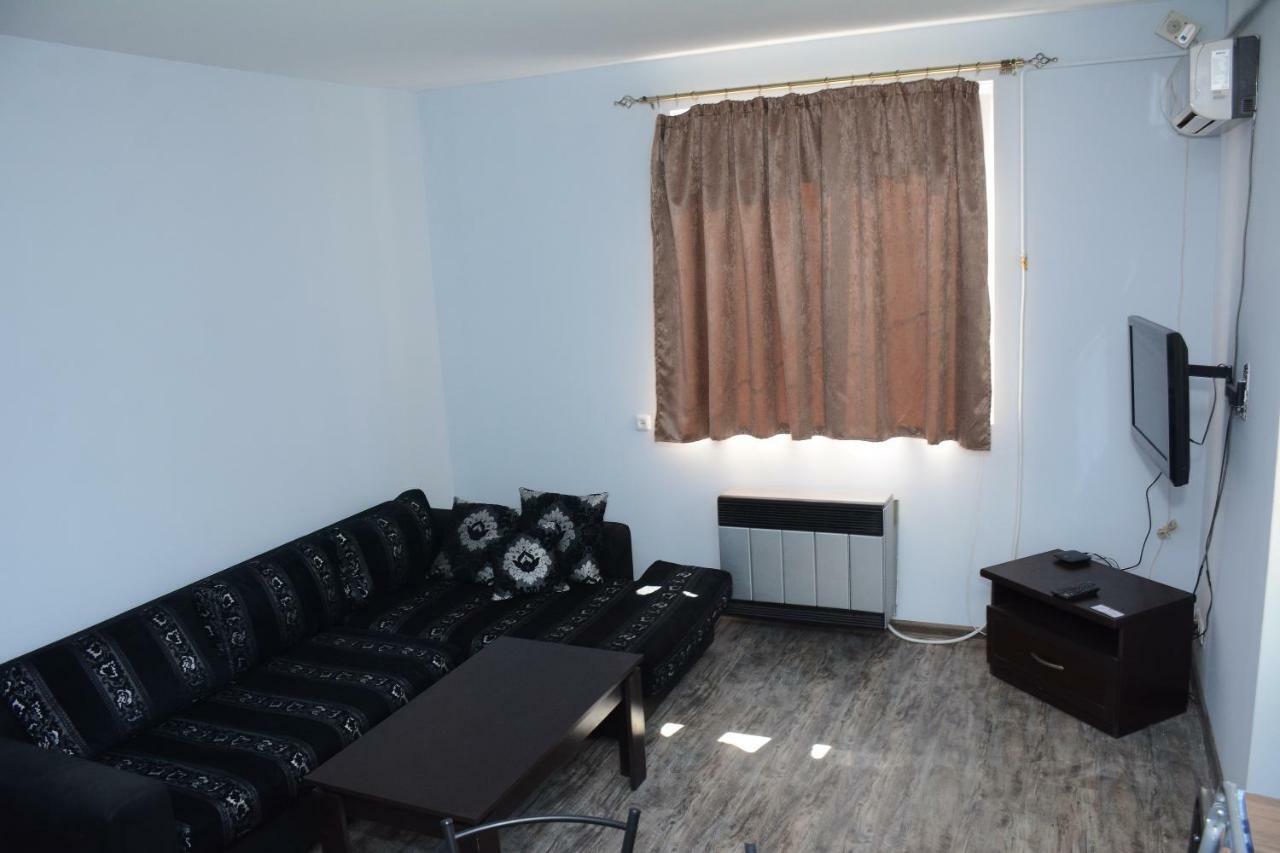 Holiday Home On Aygestan 11 Erevan Esterno foto