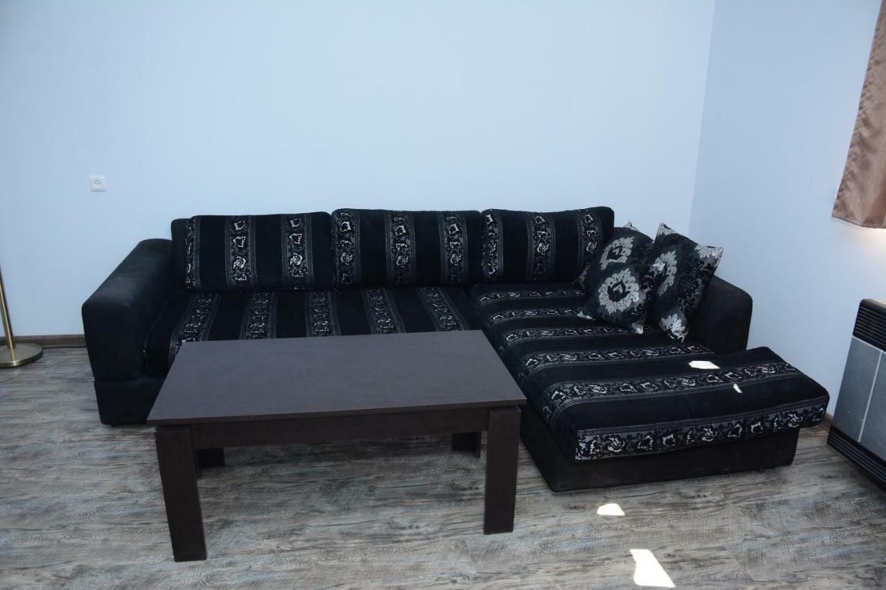 Holiday Home On Aygestan 11 Erevan Esterno foto
