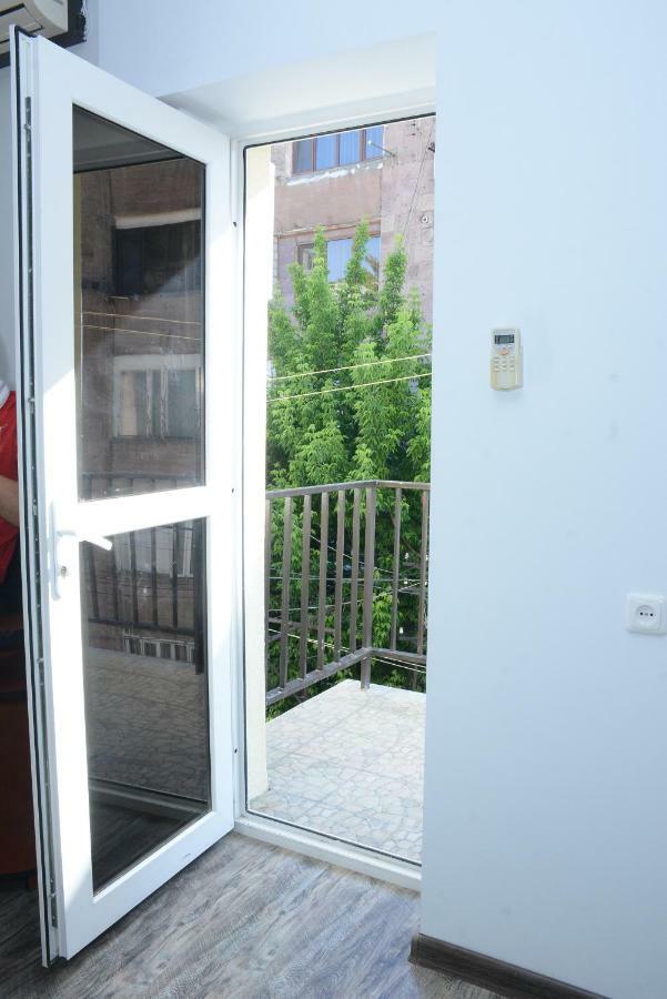 Holiday Home On Aygestan 11 Erevan Esterno foto