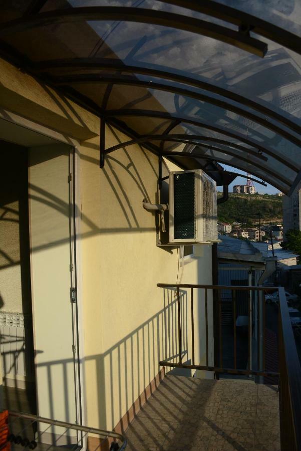 Holiday Home On Aygestan 11 Erevan Esterno foto